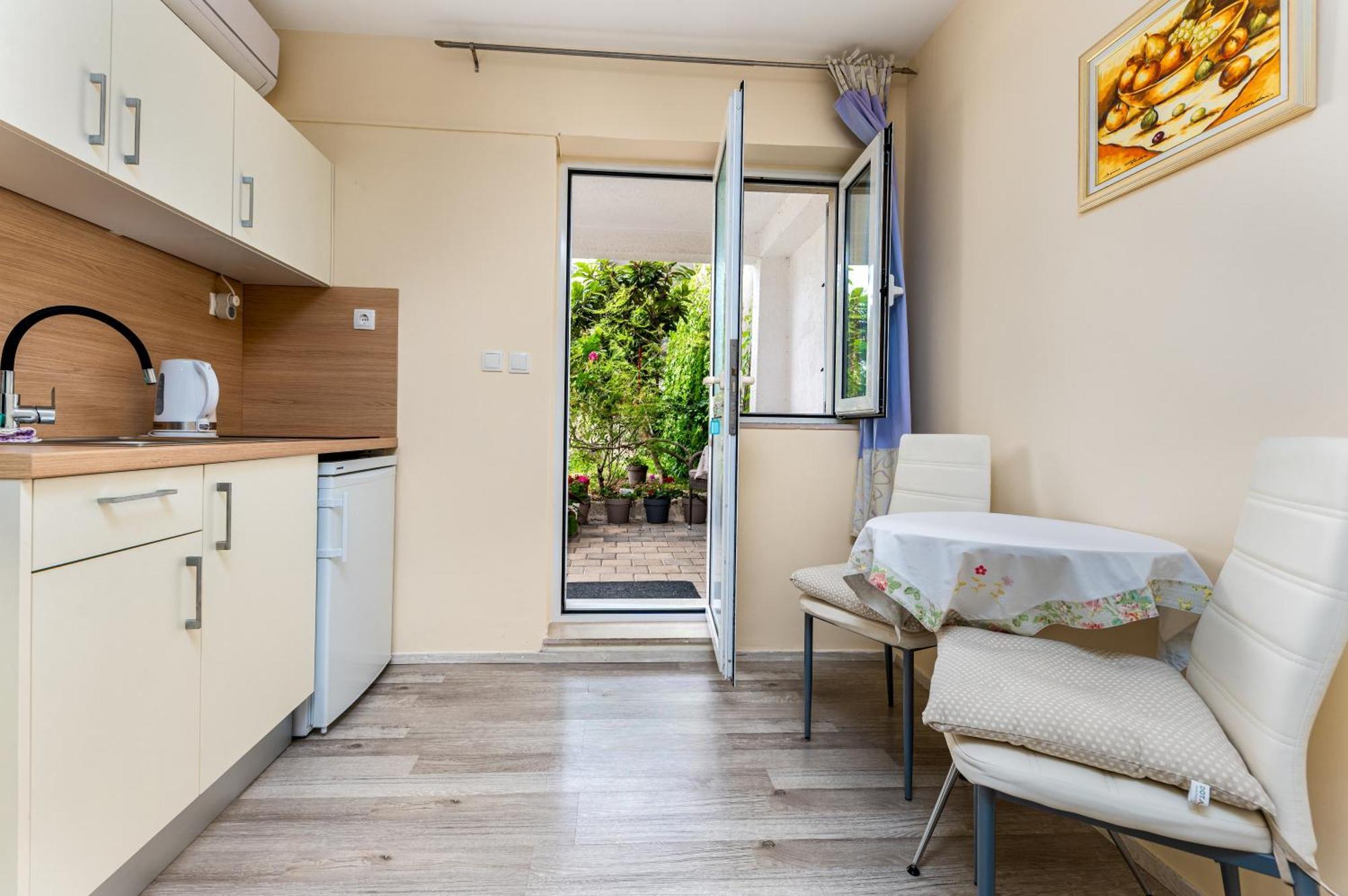 Apartments Gisela Makarska Quarto foto