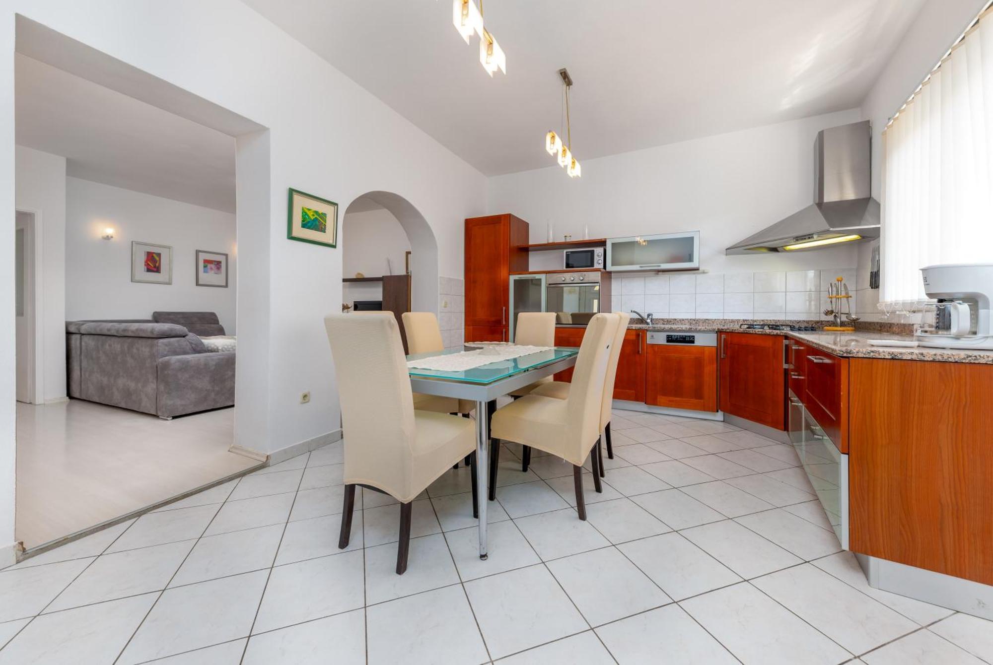 Apartments Gisela Makarska Quarto foto